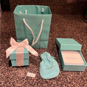 Tiffany’s box and bag combo